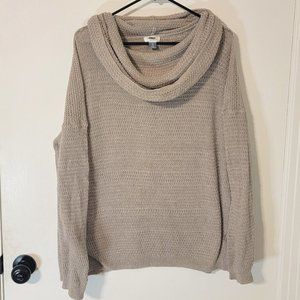 Old Navy Cowl Neck Sweater ☕️